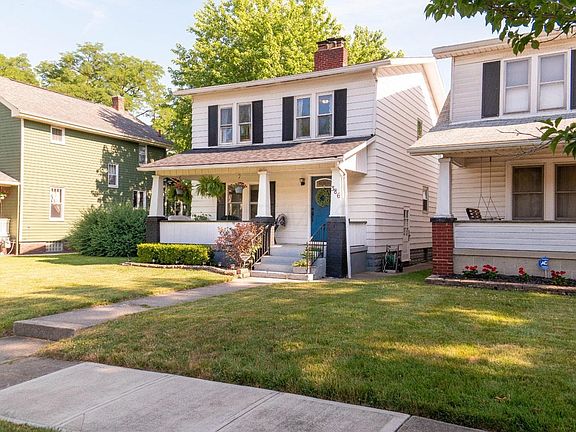 3rd image of 386 Southwood Ave