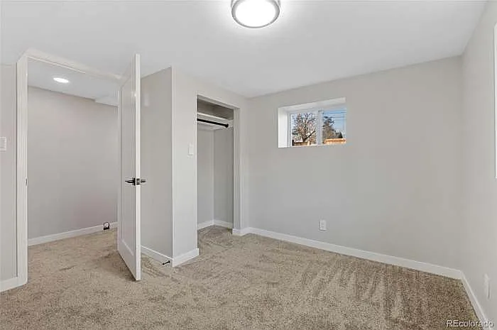 649 Perry St — Photo 3