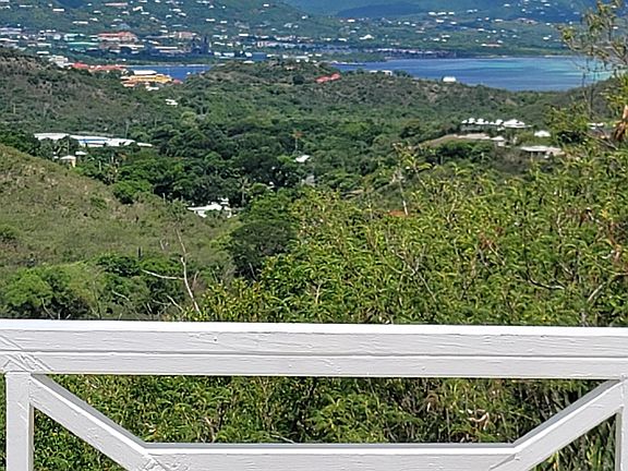 3rd image of 32 Lowry Hill Est EA
