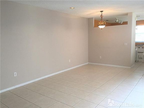 3rd image of 954 Doveplum Ct #0