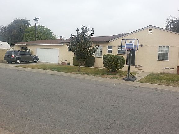 3rd image of 5653 Carley Ave