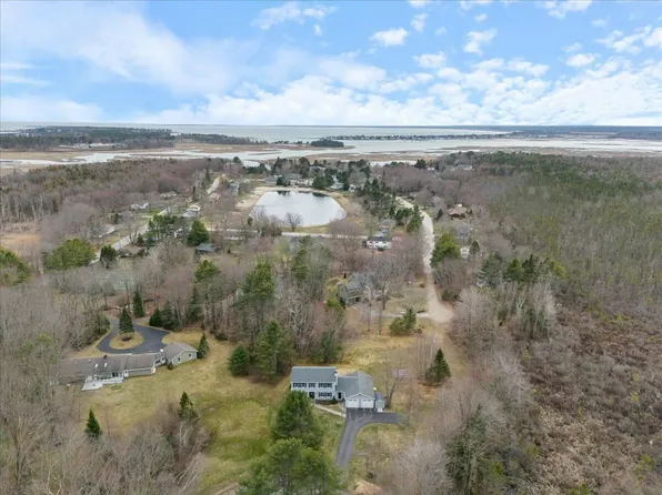 13 Hampton Circle, Scarborough, ME 04074