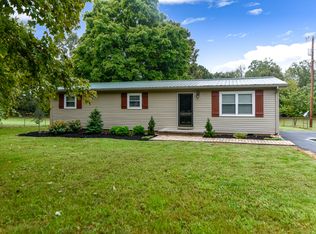 5213 Alcove Blvd, Greenback, TN 37742