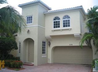 3158 NE 212th Ter, Aventura, FL 33180