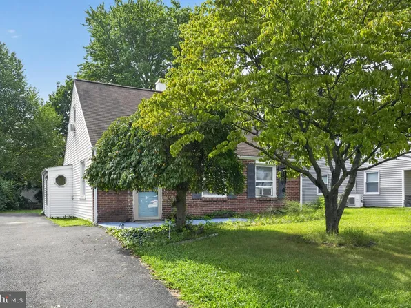 42 Republic Ave, Eagleville, PA 19403