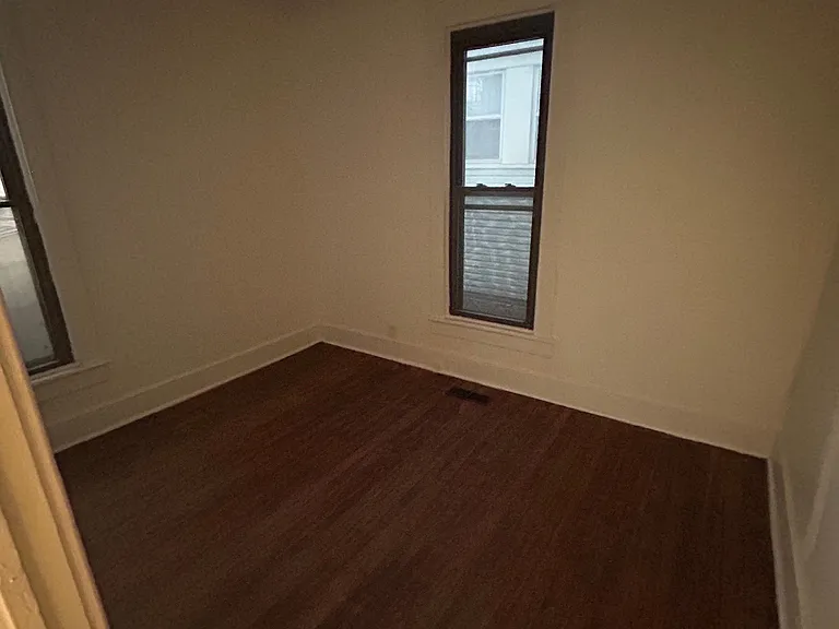 119 N Dicks St — Photo 6