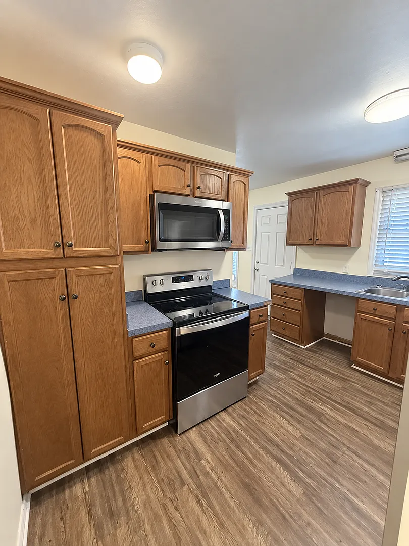 Three bedroom, 1.5 bath house in Mebane — Photo 3