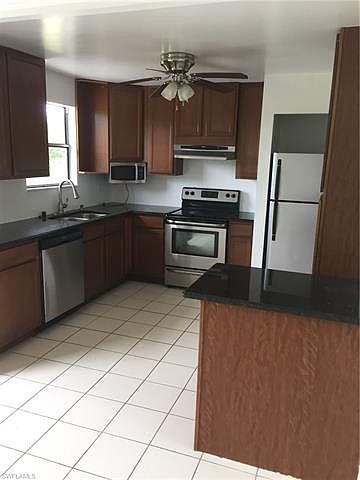 1st image of 2208 NE 15th Pl