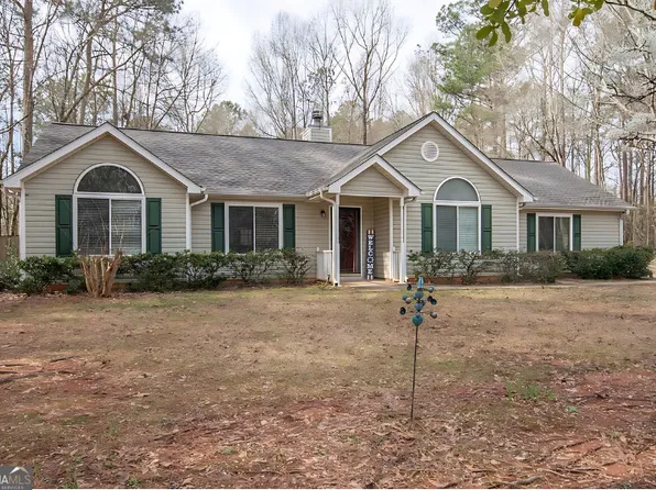 160 Applewood Cir, Newnan, GA 30263