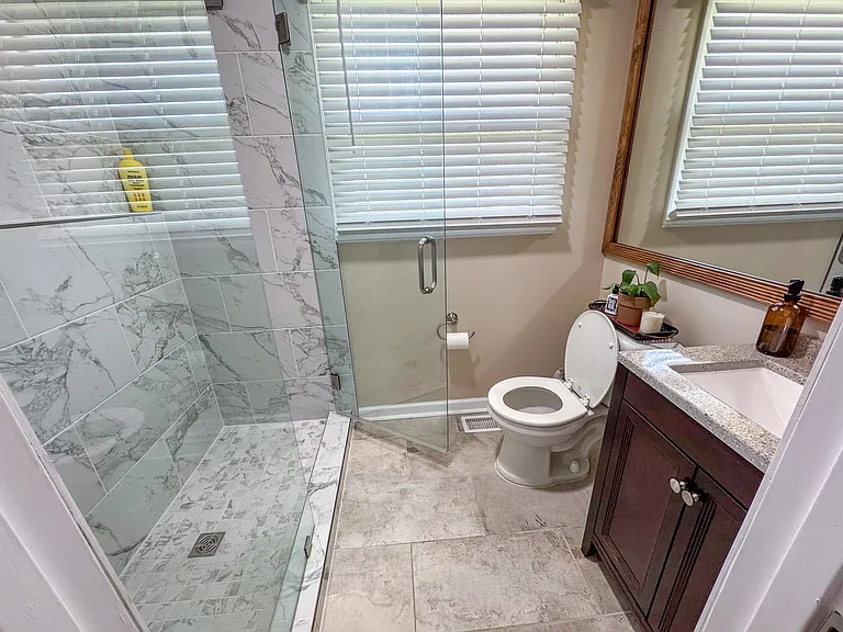 4207 Saundralane Dr NW — Photo 3