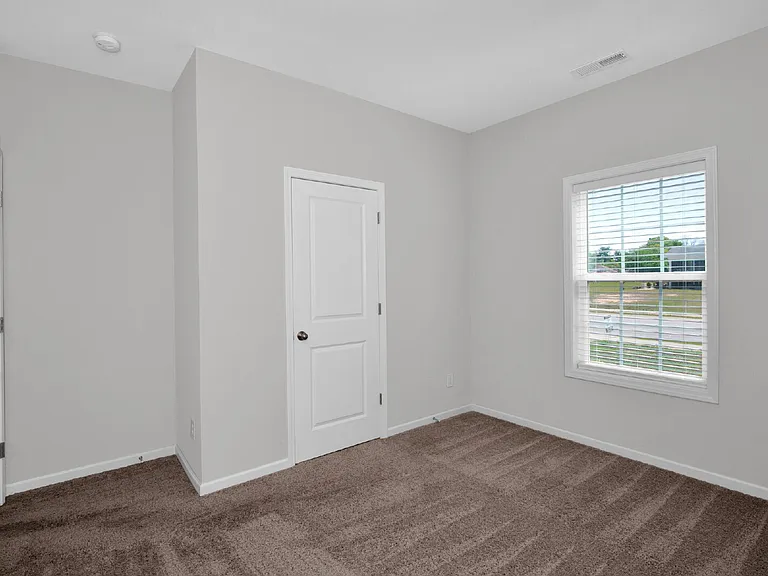 2346 Spinning Wheel Rd — Photo 33