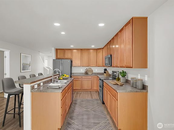 4th image of 7719 86th Avenue NE