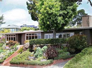 216 Pershing Dr, Oakland, CA