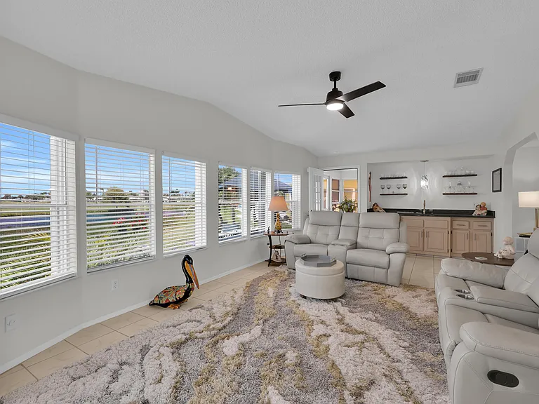 3416 Feriwinkle Ct — Photo 10