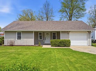 709 W Rodney Griffin St, Centralia, MO 65240