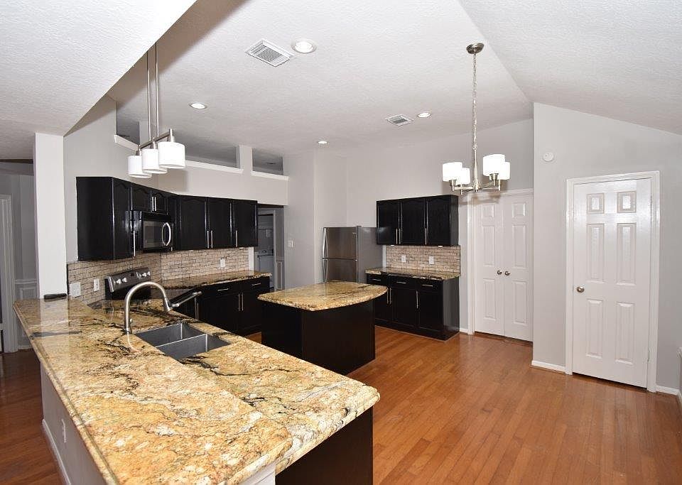 1st image of 4114 Rocky Bend Dr