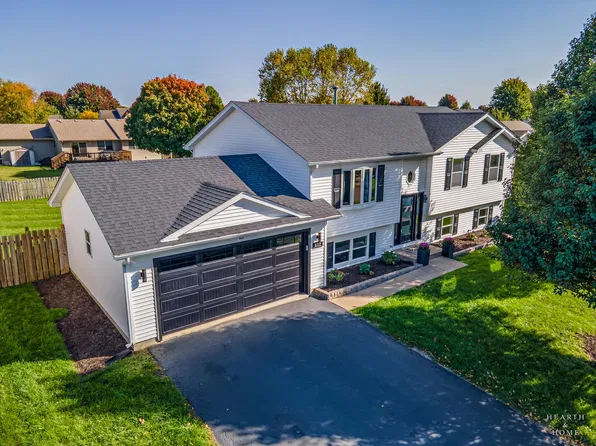 612 Wimbleton Trl, McHenry, IL 60050