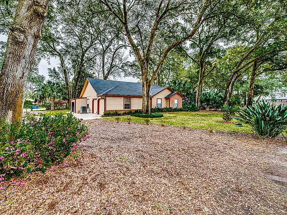 2nd image of 1629 Hammock Cir W