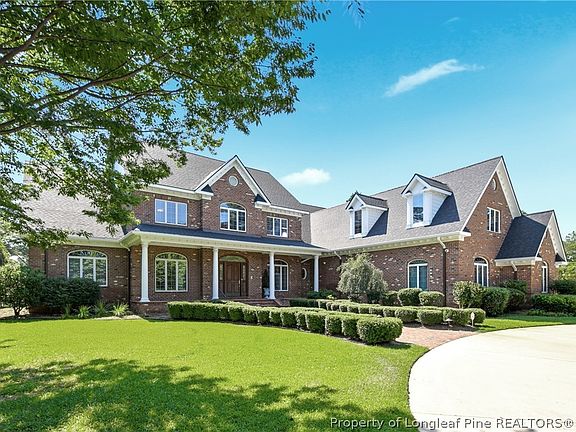 2nd image of 105 Great Oaks Dr