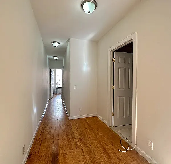 416 W 56th St #17 — Photo 5