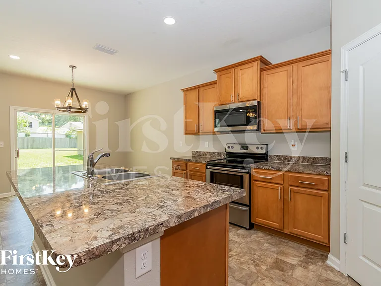 8058 Brothers Walk Ln — Photo 6
