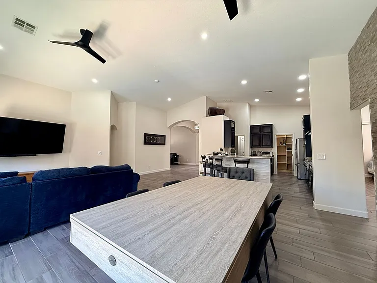 8565 Hogan Falls Cir — Photo 17