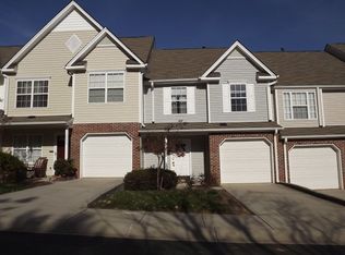 5628 Harbor House Dr, Greensboro, NC 27410