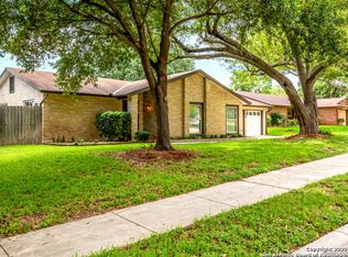 5722 Pine Country St, San Antonio, TX 78247