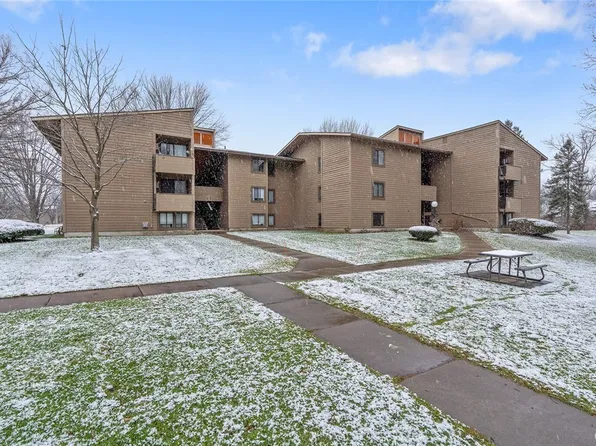 41 Watertree Dr Unit 41, East Syracuse, NY 13057