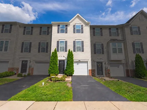 82 Green View Dr, Pottstown, PA 19464