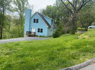 403 Honeysuckle Hl, Lexington, VA 24450