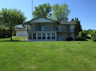 W5344 Plantation Rd, Elkhorn, WI 53121