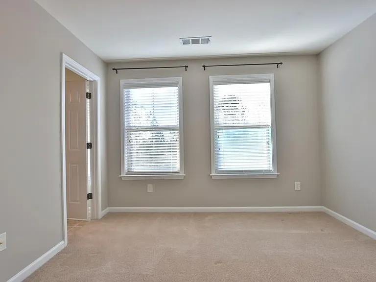 501 Grove Field Ct — Photo 13