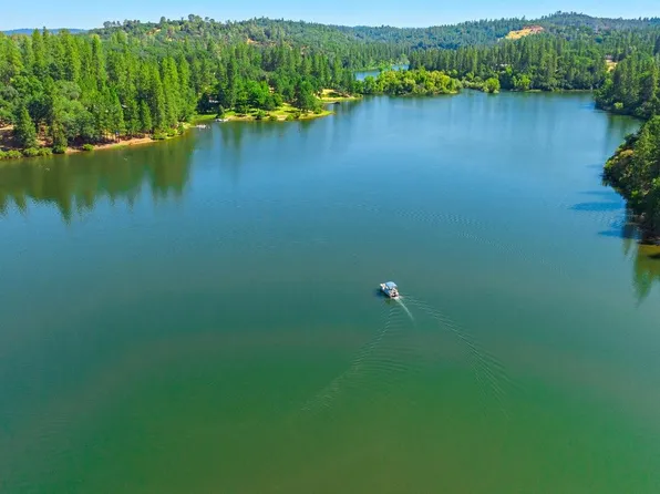 2455 Five Oak Dr, Meadow Vista, CA 95722