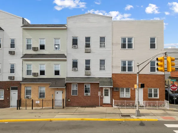 1053 Summit Ave, Jersey City, NJ 07307