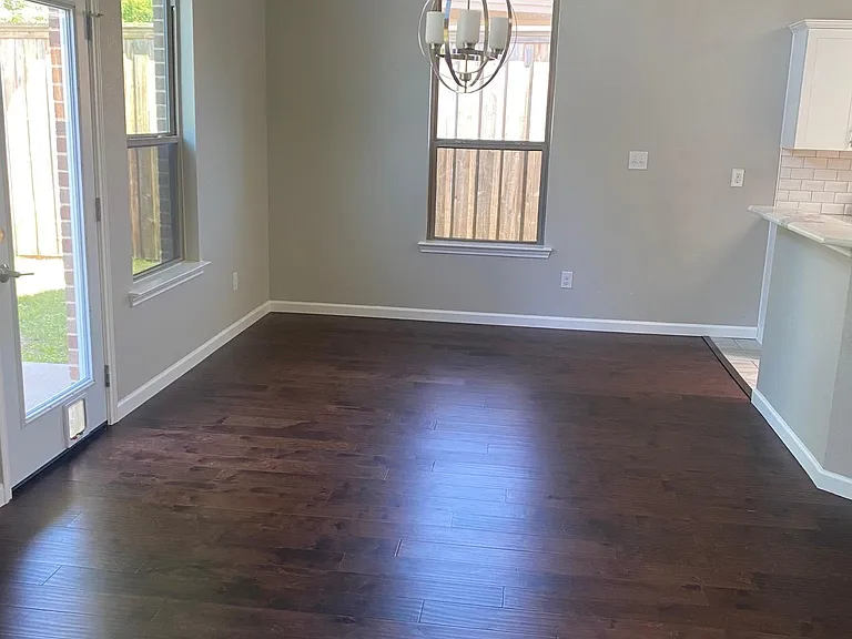 8949 Boundbrook Ave — Photo 7