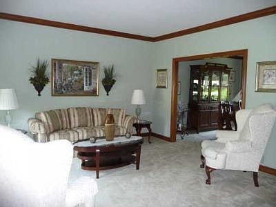 5th image of 8857 Chateau Dr