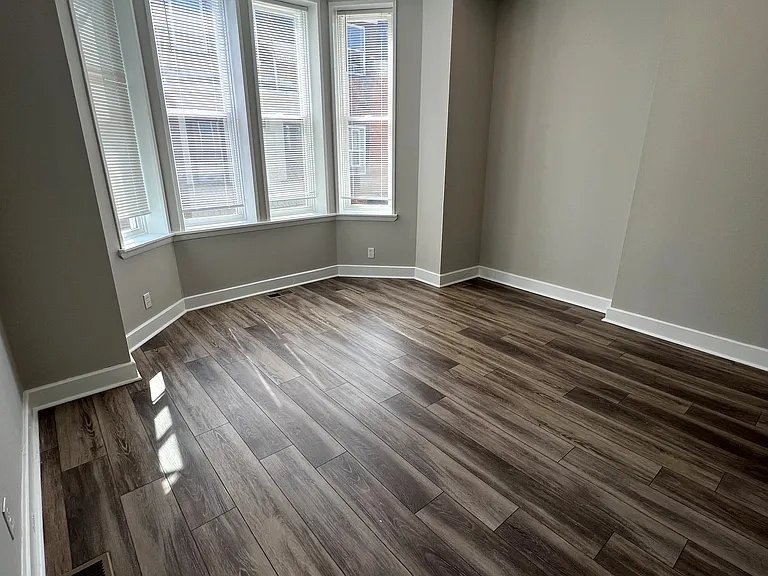 211 S 42nd St #H — Photo 51