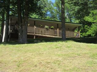 955 Sandy Branch Rd, Bakersville, NC 28705