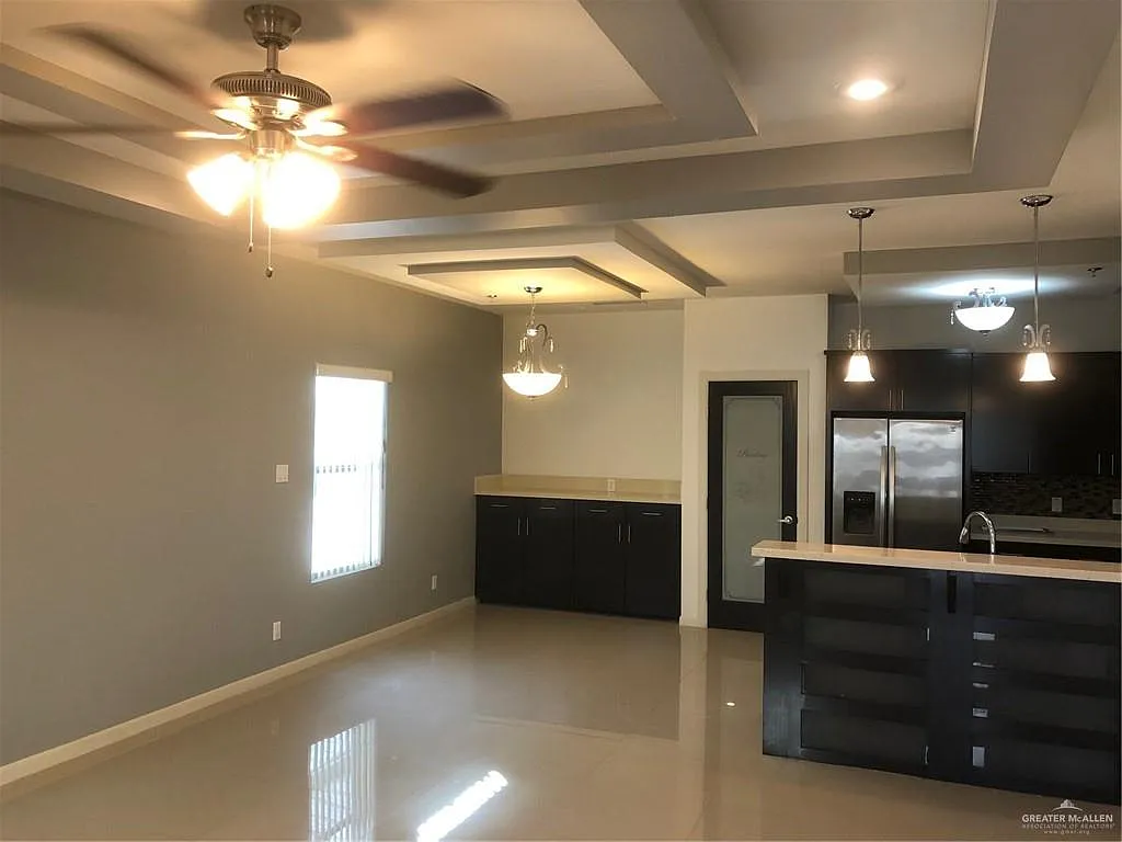 2 bed, 2.5 bath, 1200 sqft, $1,100 — Photo 3