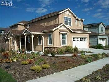 1st image of 931 Elm Dr