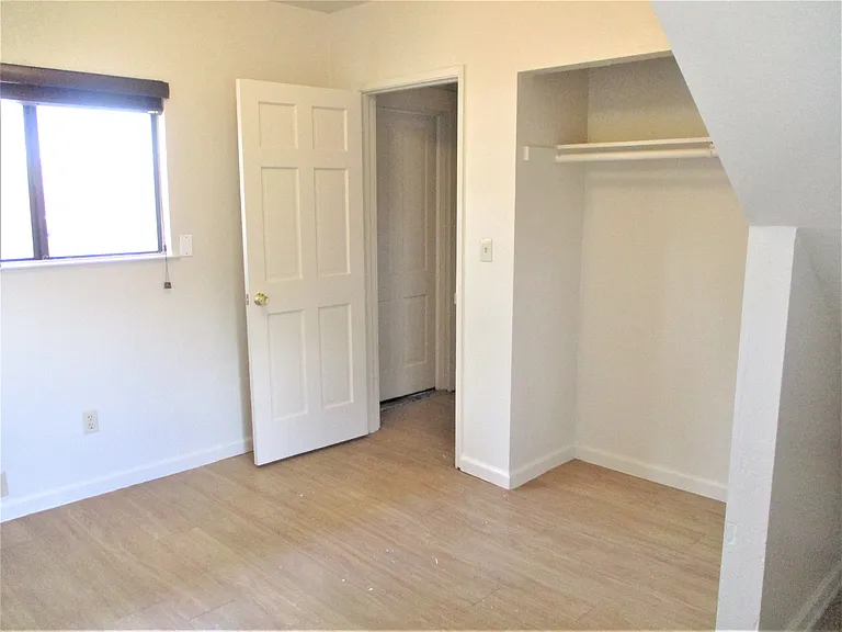 736 Pine St — Photo 14