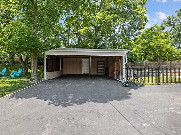 3rd image of 2441 Louis Ave