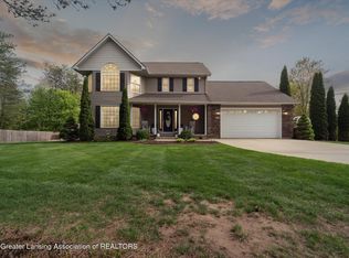 7563 W Beard Rd, Perry, MI 48872