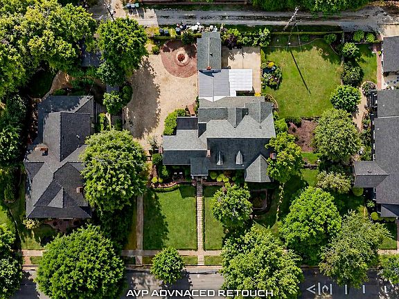 4th image of 633 Sherman St SE