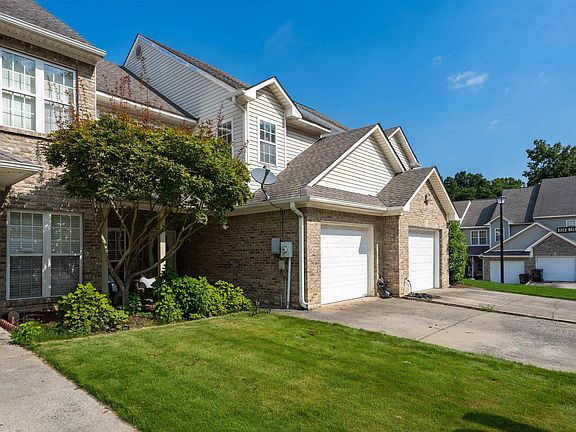 2nd image of 1448 River Walk Cir