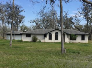 125 County Road 201b, Angleton, TX 77515