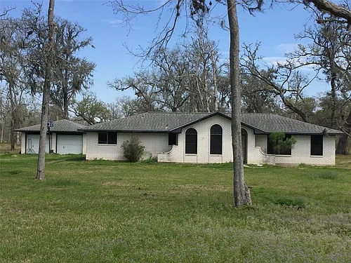 125 County Road 201B Photo 1