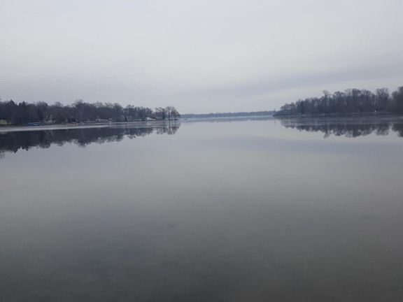3rd image of 50167 W Lakeshore Dr