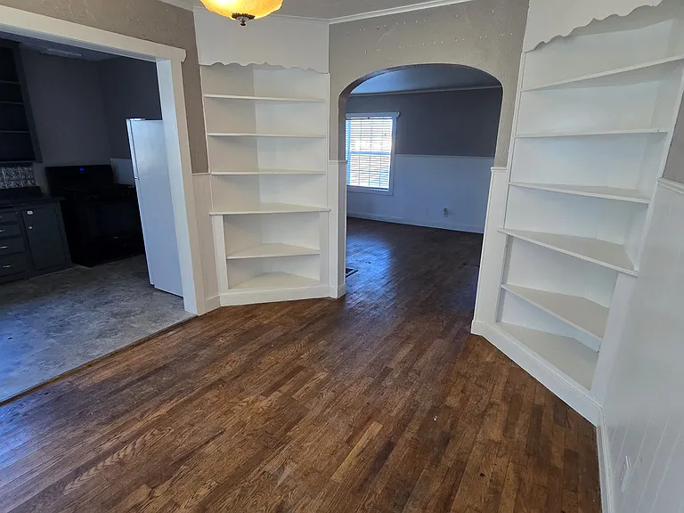 1523 N Barta Ave — Photo 6
